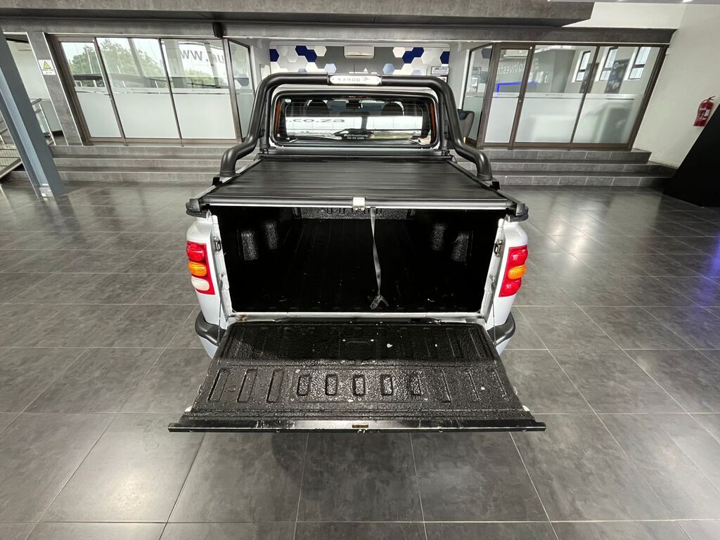 MAHINDRA SCORPIO PIK UP 2.2 MHAWK S11 4X4 A/T P/U D/C