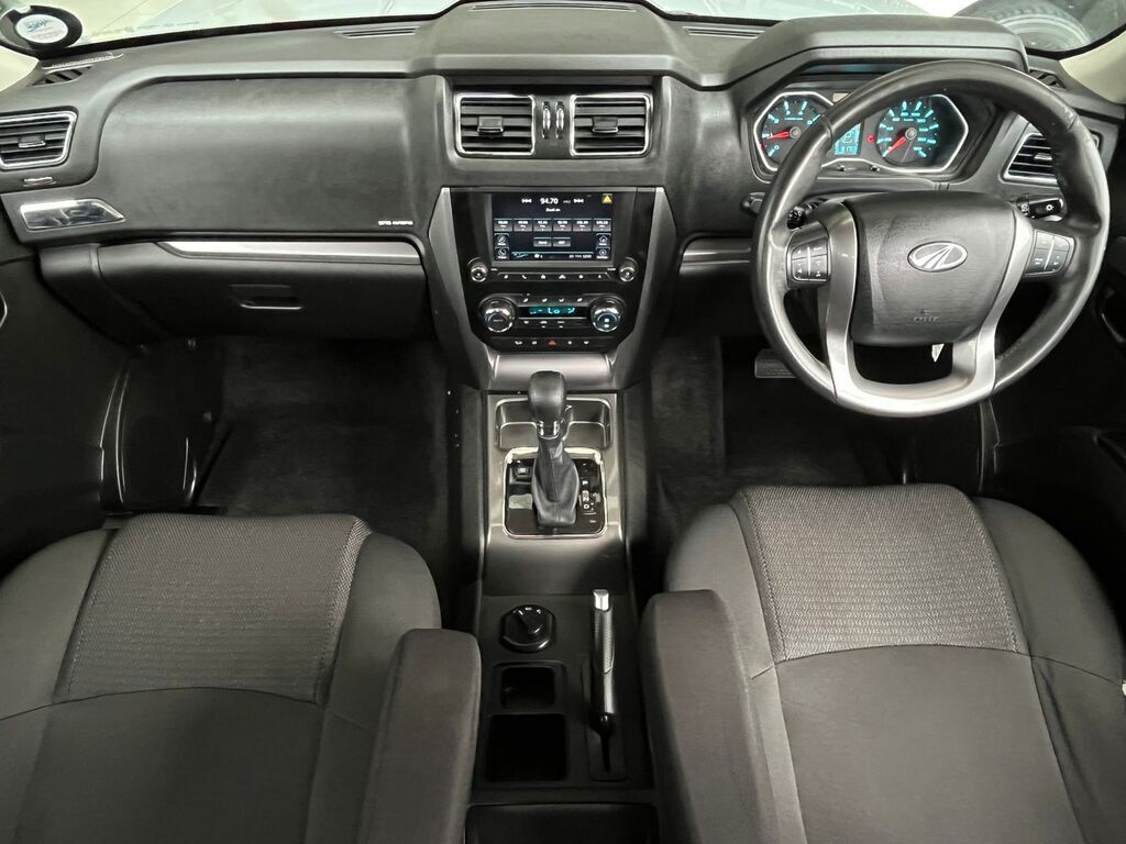 MAHINDRA SCORPIO PIK UP 2.2 MHAWK S11 4X4 A/T P/U D/C