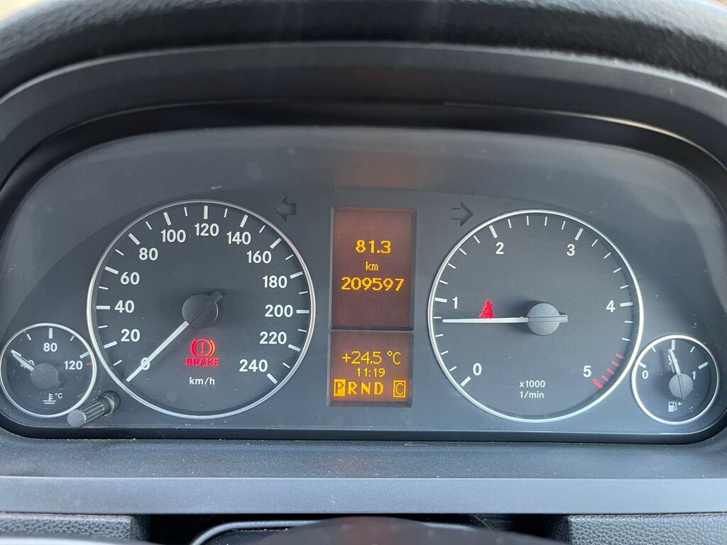 MERCEDES-BENZ A CLASS A 180 CDI AVANTGARDE A/T