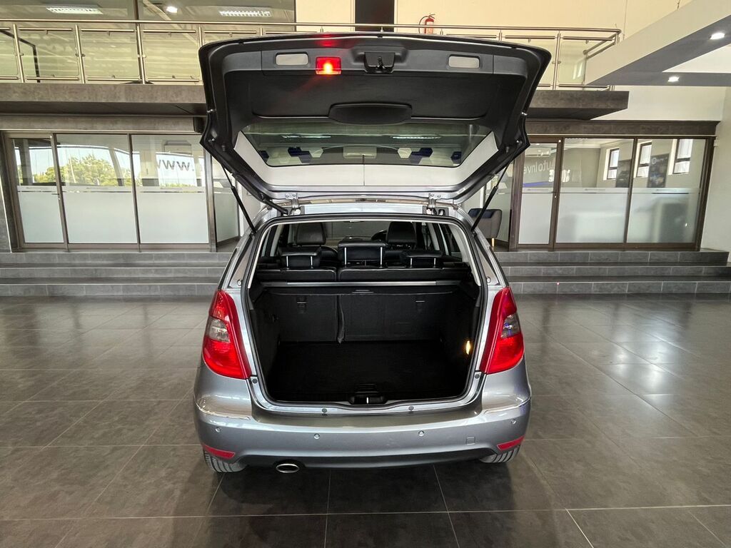 MERCEDES-BENZ A CLASS A 180 CDI AVANTGARDE A/T