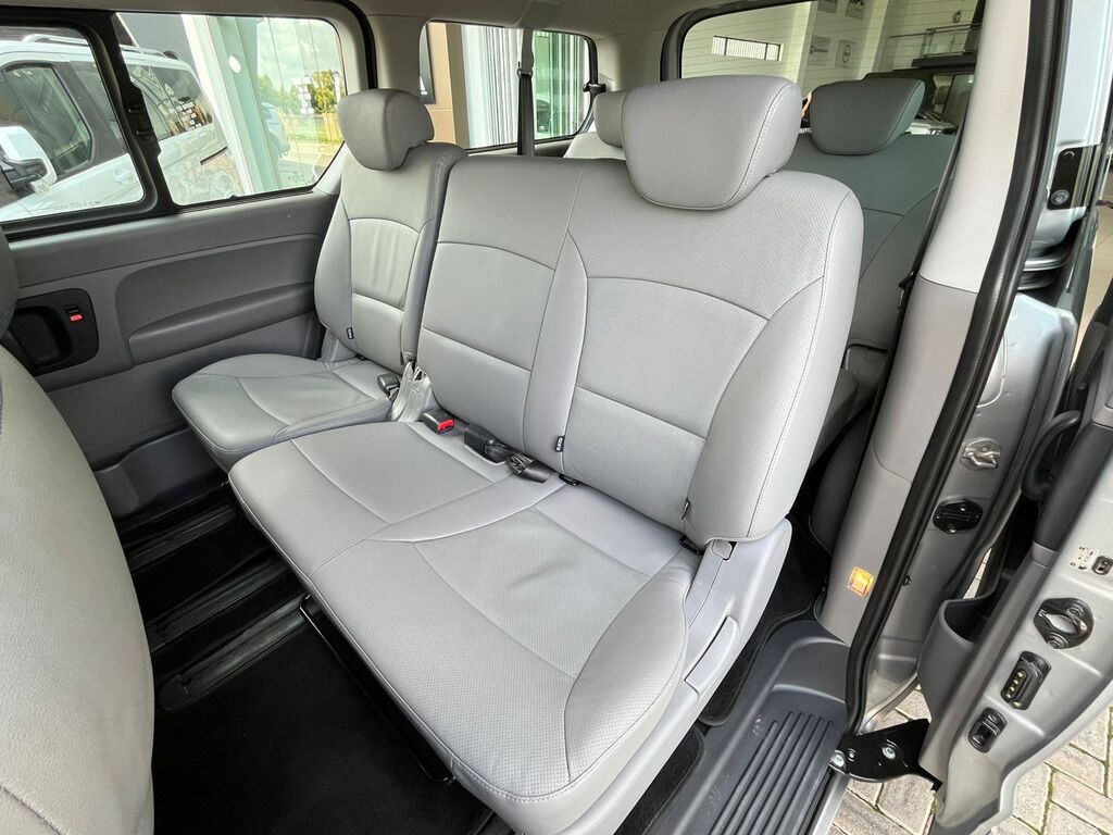 HYUNDAI H-1 H-1 2.5 CRDI A/T/ 2.5 ELITE A/T - 10