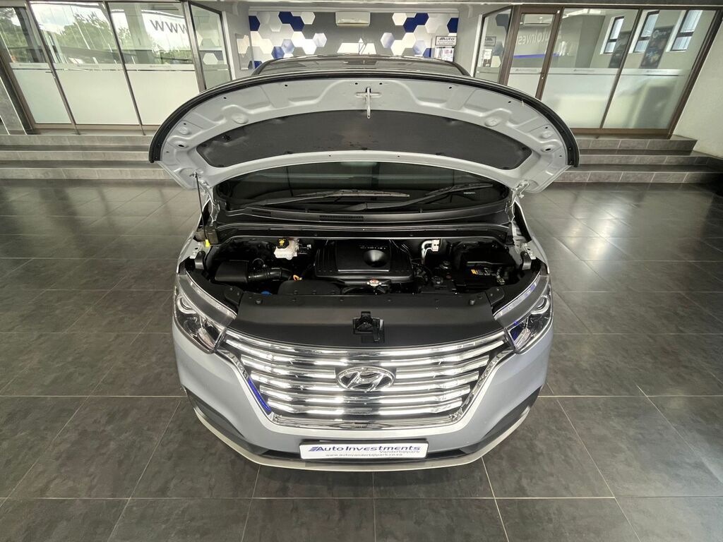 HYUNDAI H-1 H-1 2.5 CRDI A/T/ 2.5 ELITE A/T - 17