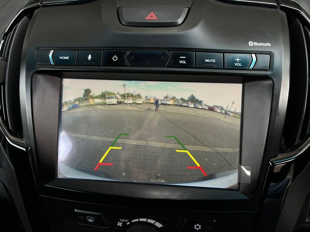 ISUZU D-MAX D-MAX 300 LX 4X4 E/CAB P/U