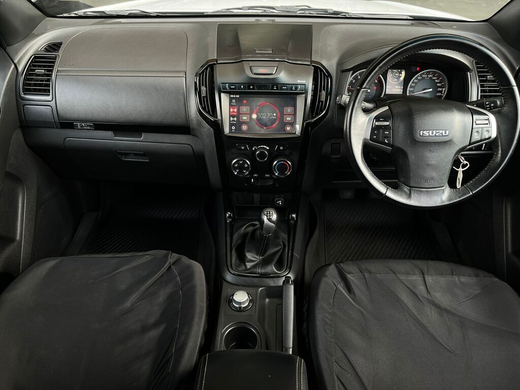 ISUZU D-MAX D-MAX 300 LX 4X4 E/CAB P/U