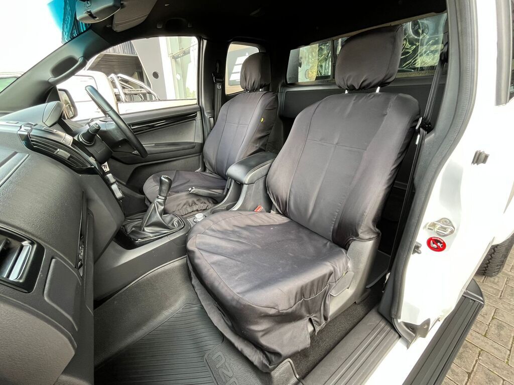 ISUZU D-MAX D-MAX 300 LX 4X4 E/CAB P/U