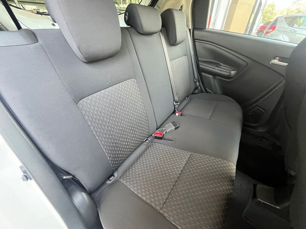 TOYOTA VITZ VITZ 1.0 XR AMT - 10