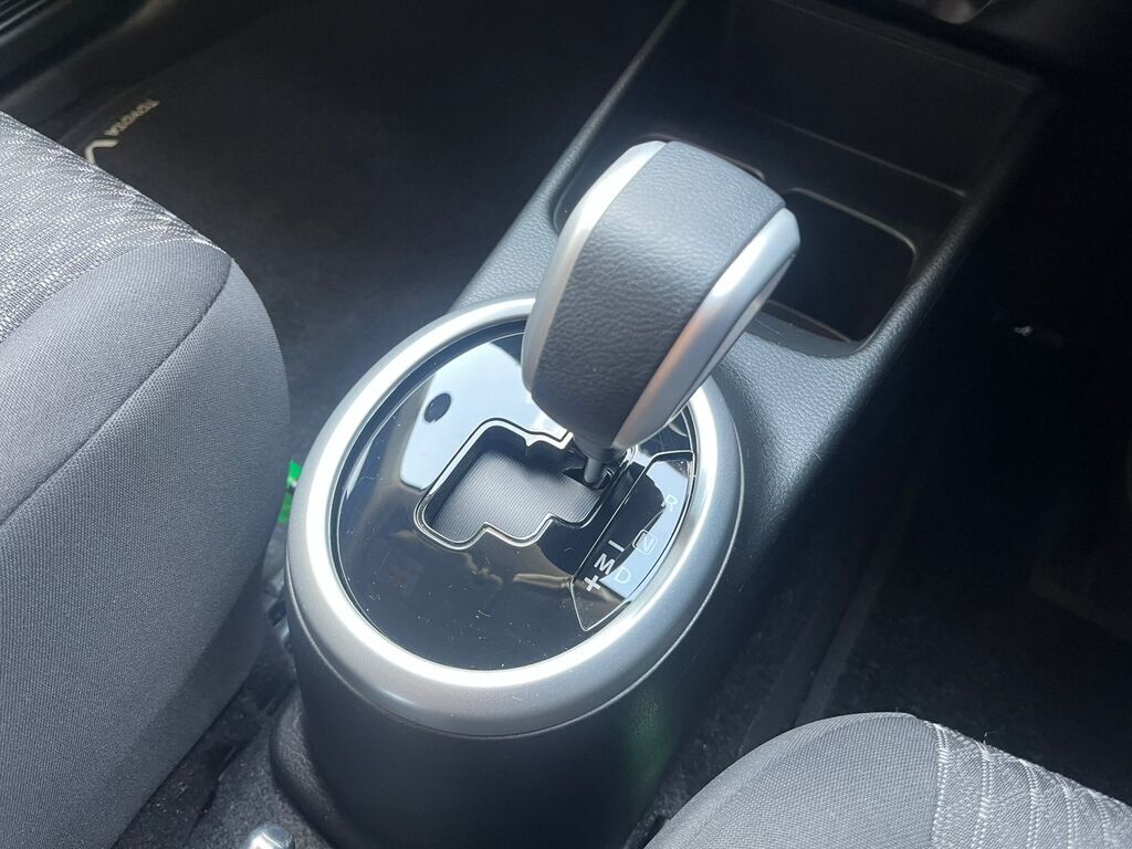 TOYOTA VITZ VITZ 1.0 XR AMT - 12