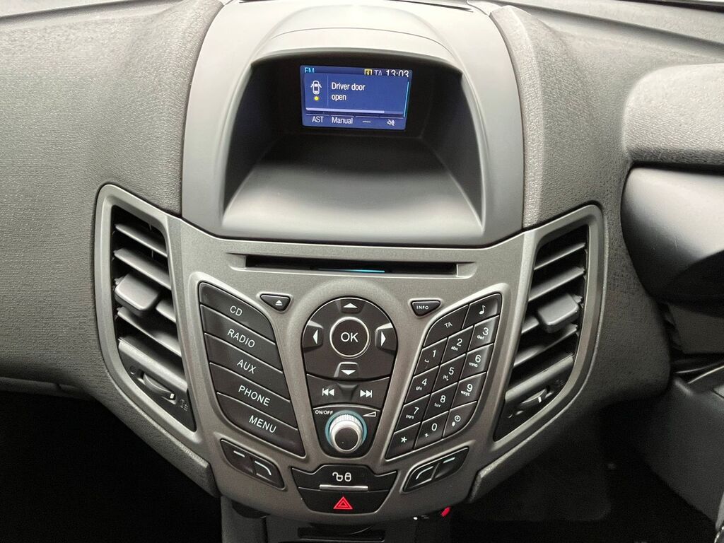 FORD FIESTA FIESTA 1.4 AMBIENTE 5 Dr - 13