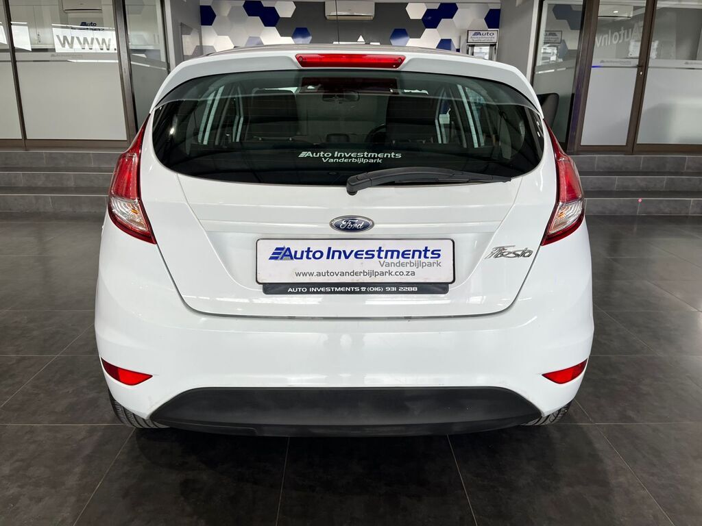 FORD FIESTA FIESTA 1.4 AMBIENTE 5 Dr - 17