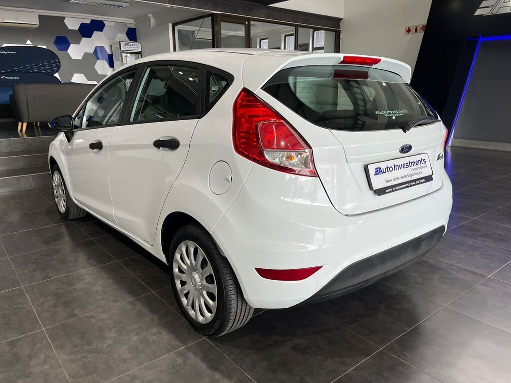 FORD FIESTA FIESTA 1.4 AMBIENTE 5 Dr - 5