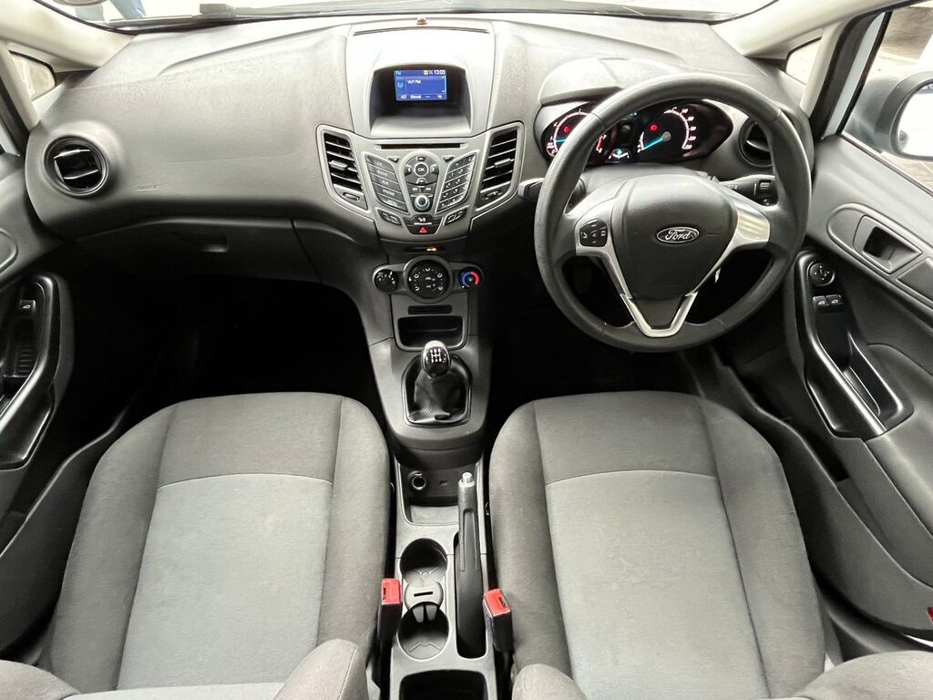 FORD FIESTA FIESTA 1.4 AMBIENTE 5 Dr - 6