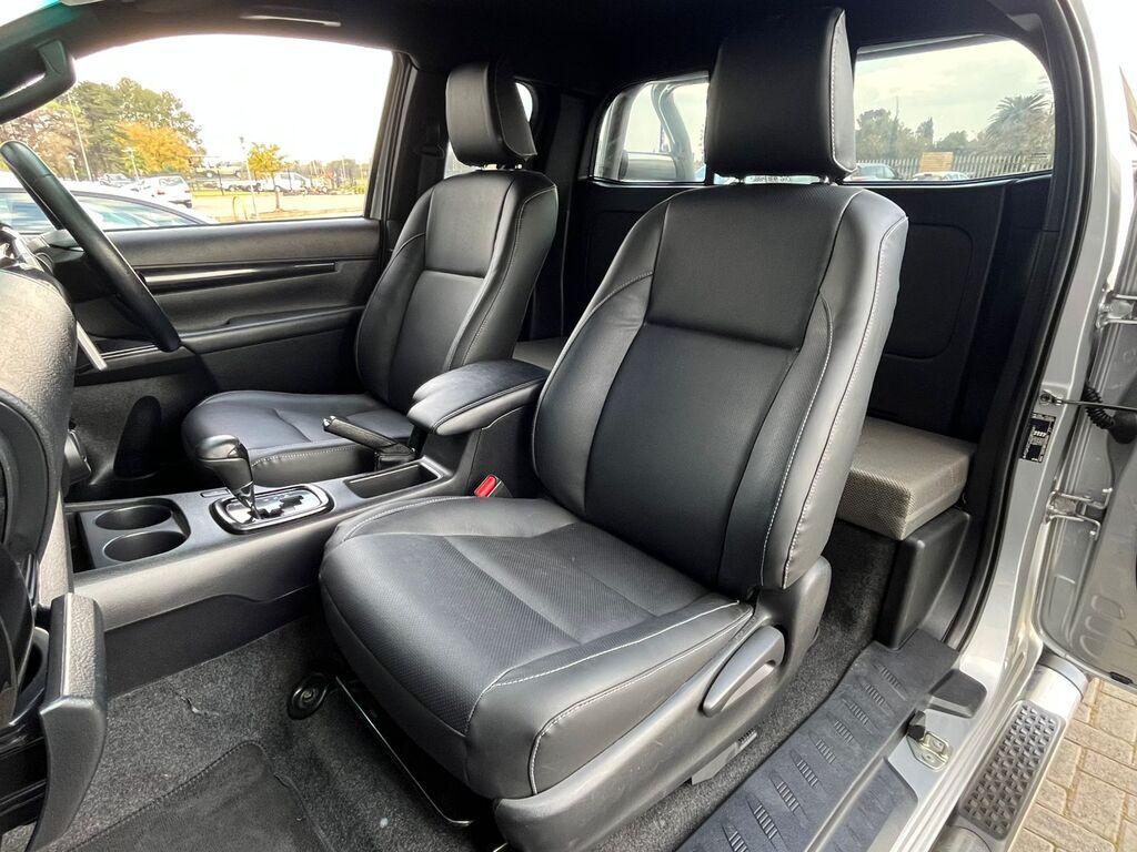 TOYOTA HILUX HILUX 2.8 GD-6 RB RAIDER A/T P/U E/CAB - 8