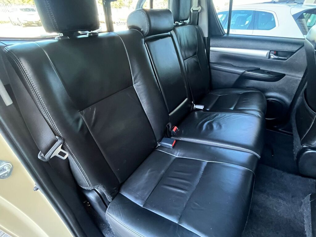 TOYOTA HILUX HILUX 2.8 GD-6 RB RAIDER A/T P/U D/C - 10