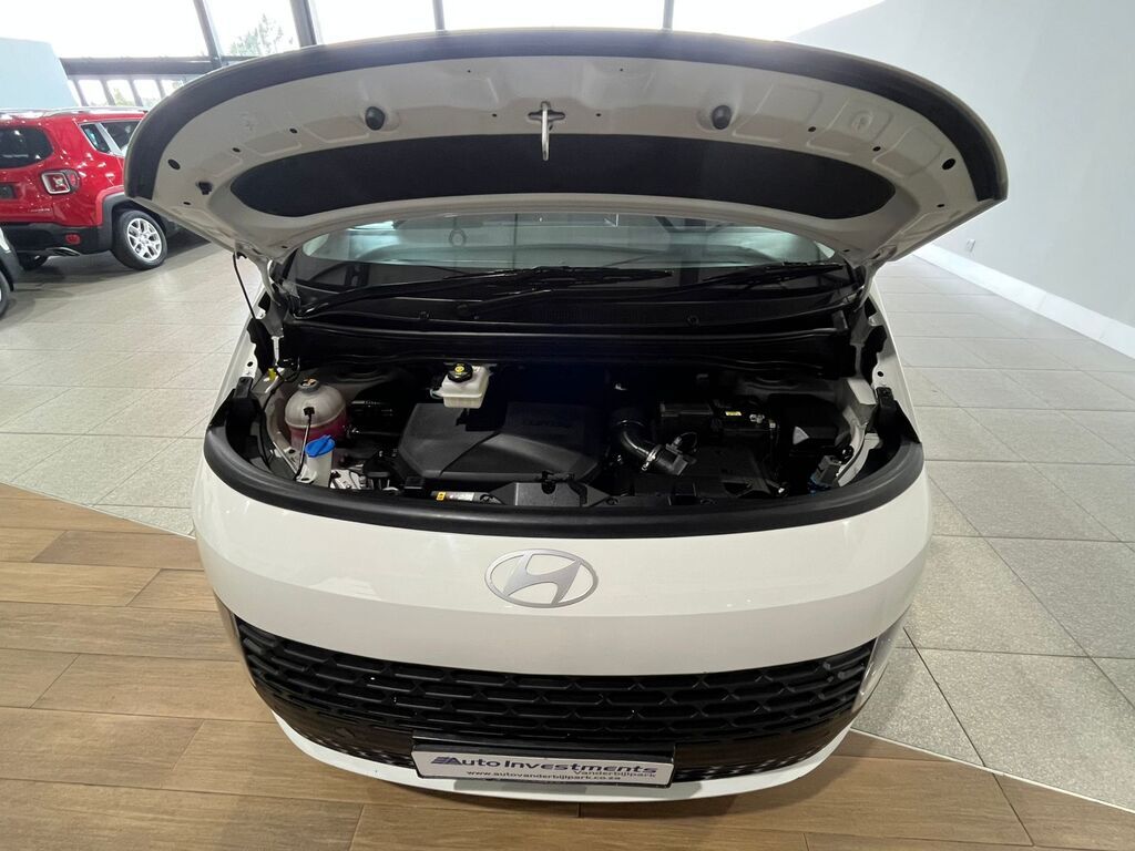 HYUNDAI STARIA STARIA 2.2D EXECUTIVE A/T - 17