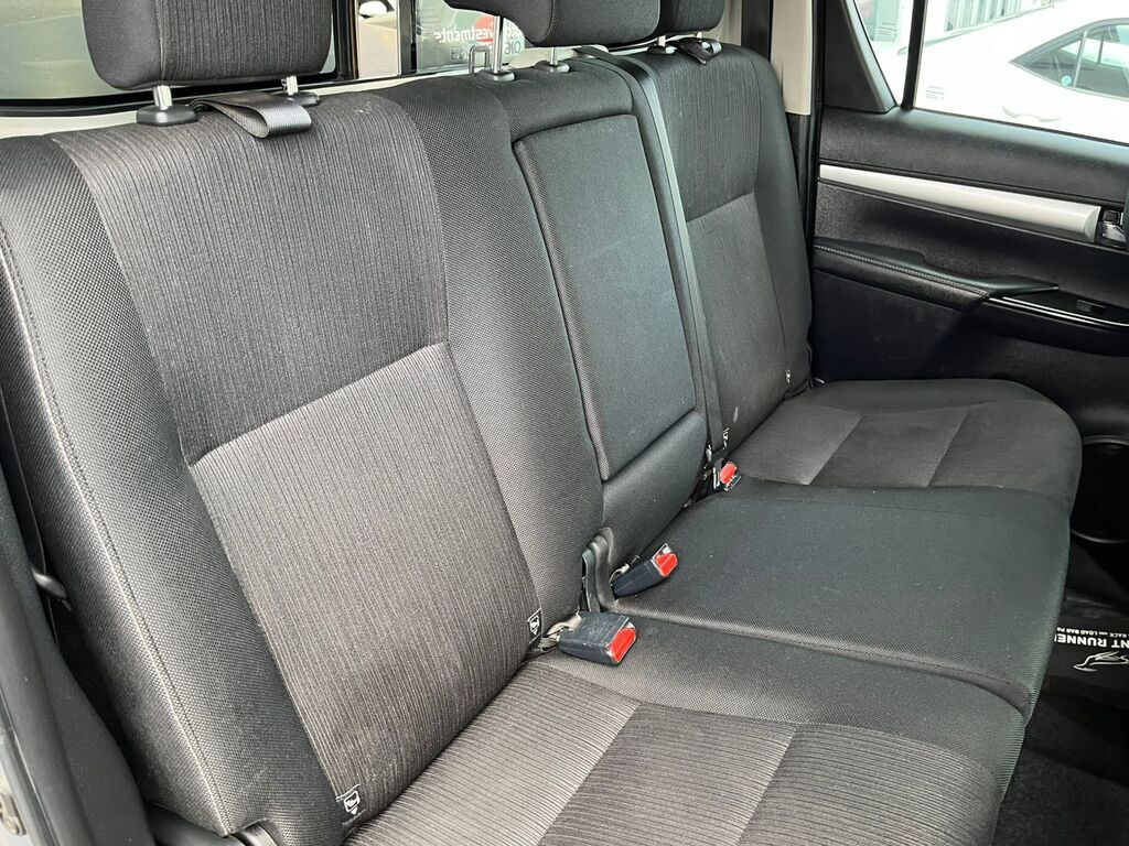 TOYOTA HILUX HILUX 2.8 GD-6 RAIDER 4X4 A/T P/U D/C - 11