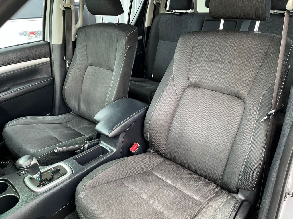 TOYOTA HILUX HILUX 2.8 GD-6 RAIDER 4X4 A/T P/U D/C - 9