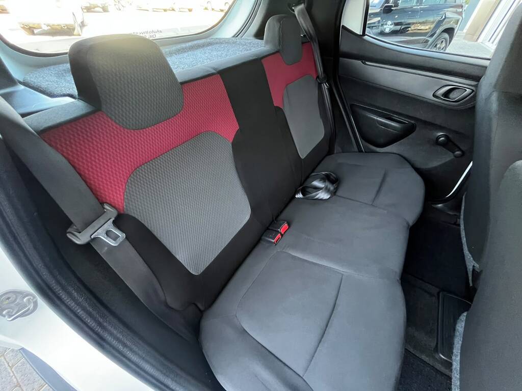 RENAULT KWID KWID 1.0 DYNAMIQUE / ZEN 5DR - 8
