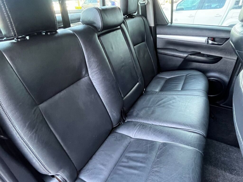 TOYOTA HILUX HILUX 2.8 GD-6 RAIDER 4X4 A/T P/U D/C - 10