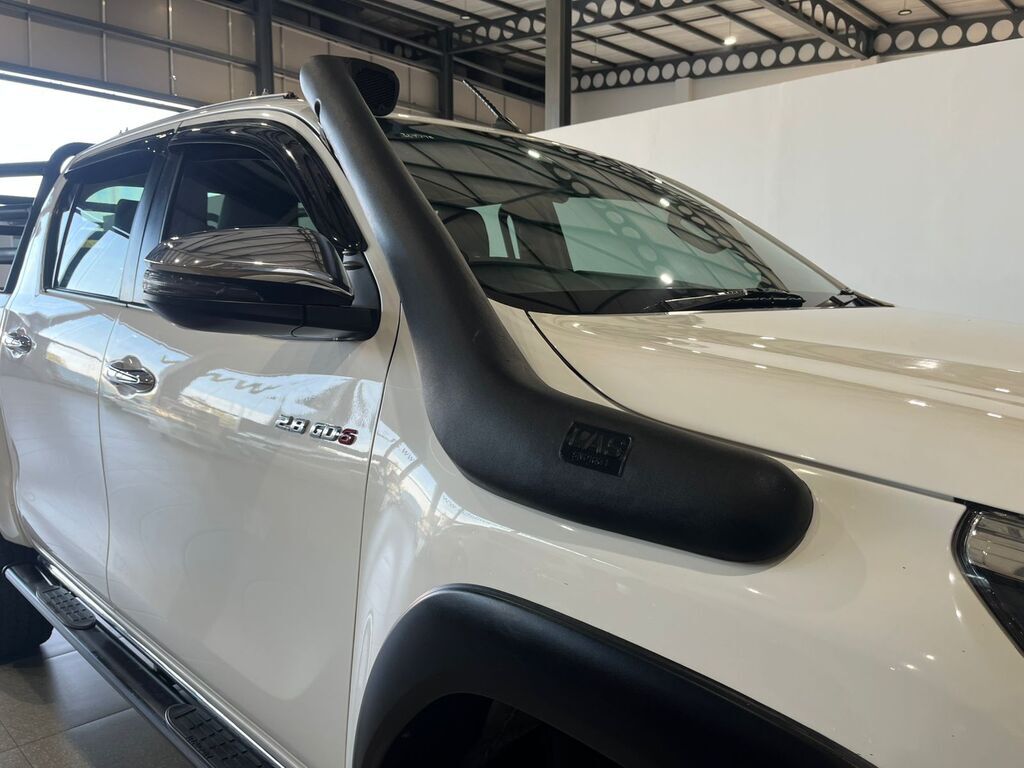 TOYOTA HILUX HILUX 2.8 GD-6 RAIDER 4X4 A/T P/U D/C - 17