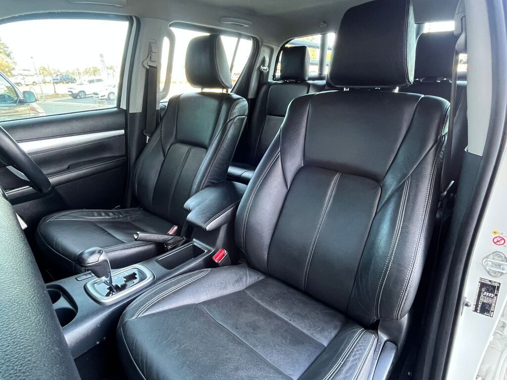 TOYOTA HILUX HILUX 2.8 GD-6 RAIDER 4X4 A/T P/U D/C - 8