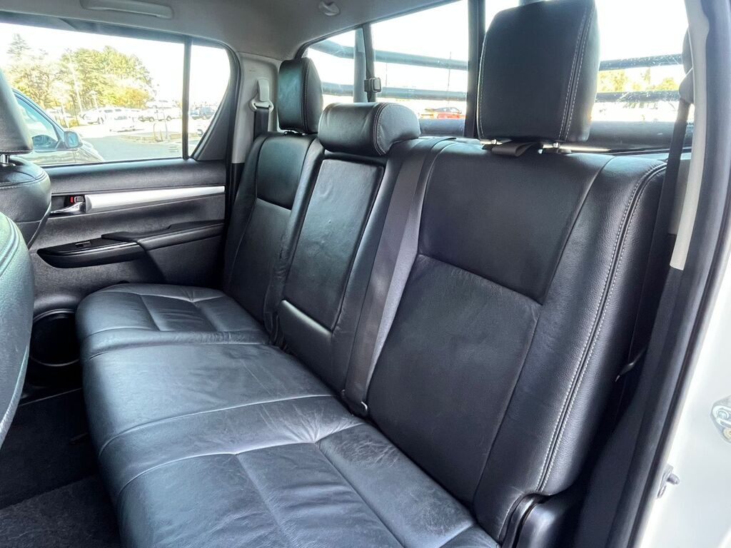 TOYOTA HILUX HILUX 2.8 GD-6 RAIDER 4X4 A/T P/U D/C - 9