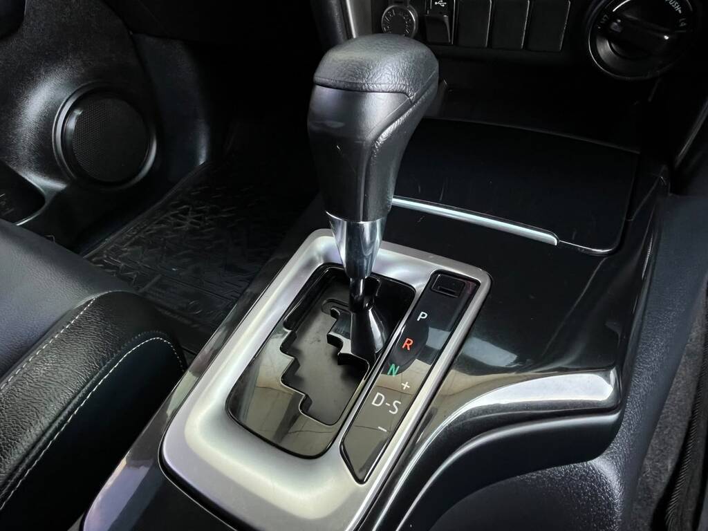 TOYOTA FORTUNER FORTUNER 2.4GD-6 4X4 A/T - 14