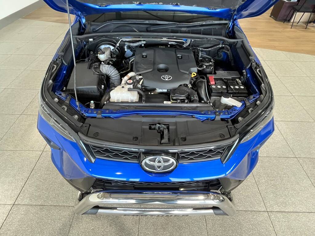 TOYOTA FORTUNER FORTUNER 2.4GD-6 4X4 A/T - 16