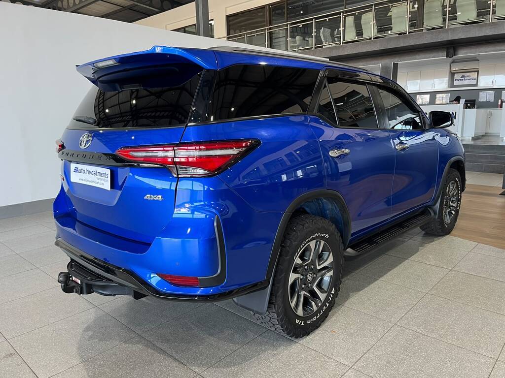 TOYOTA FORTUNER FORTUNER 2.4GD-6 4X4 A/T - 5