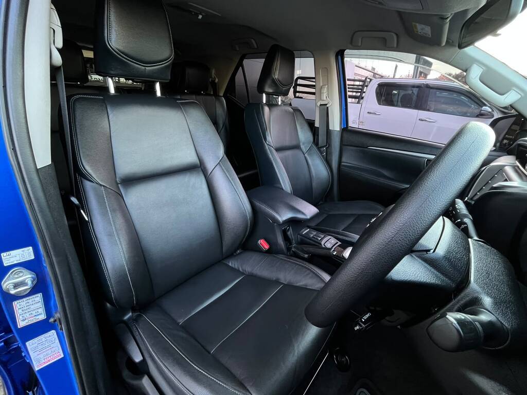 TOYOTA FORTUNER FORTUNER 2.4GD-6 4X4 A/T - 7