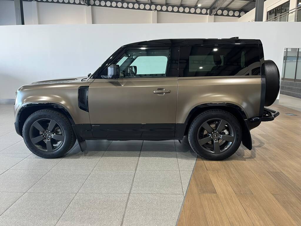 LAND ROVER DEFENDER DEFENDER 90 D240 SE X-DYNAMIC (177KW) - 17