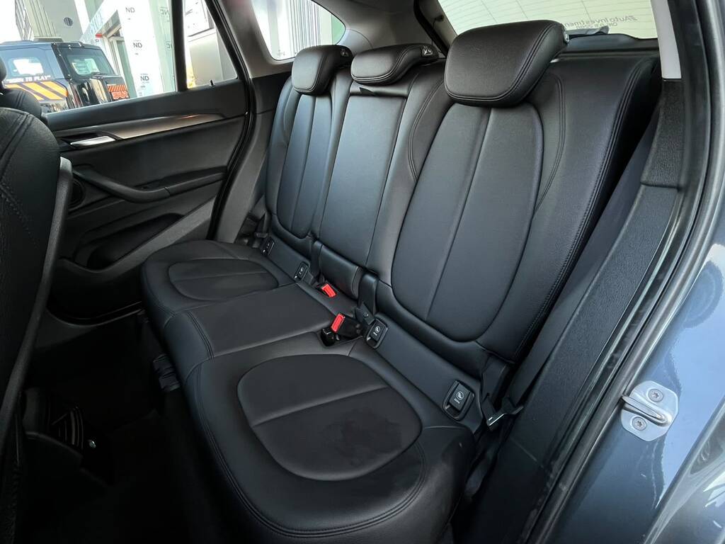 BMW X1 X1 sDRIVE20d (F48) - 9