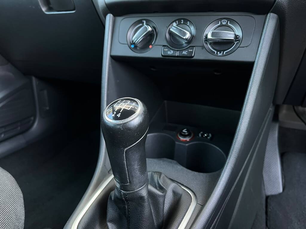 VOLKSWAGEN POLO POLO 1.6 COMFORTLINE 5DR - 9