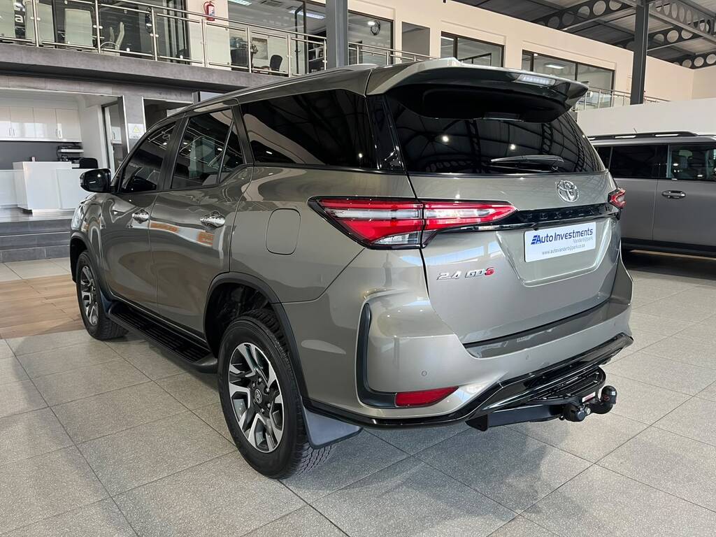 TOYOTA FORTUNER FORTUNER 2.4GD-6 R/B A/T - 5