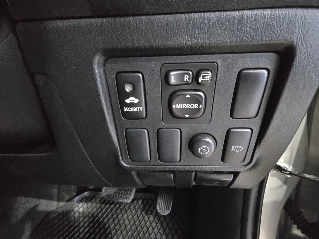 TOYOTA FORTUNER FORTUNER 3.0D-4D R/B A/T - 15