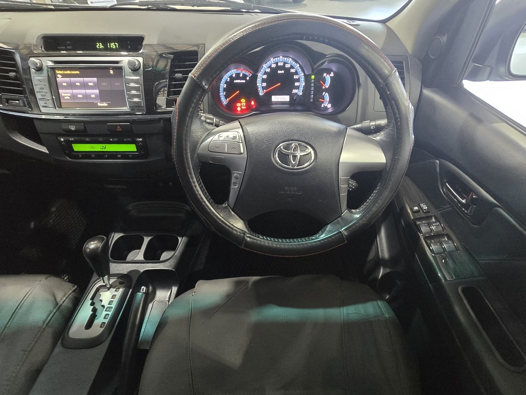 TOYOTA FORTUNER FORTUNER 3.0D-4D R/B A/T - 19
