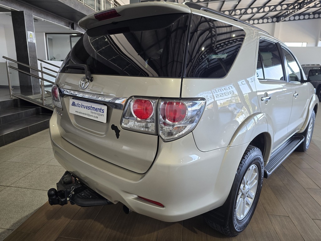 TOYOTA FORTUNER FORTUNER 3.0D-4D R/B A/T - 4