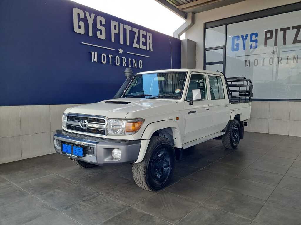 2021 Toyota LAND CRUISER 79 LAND CRUISER 79 4.5D P/U D/C photo