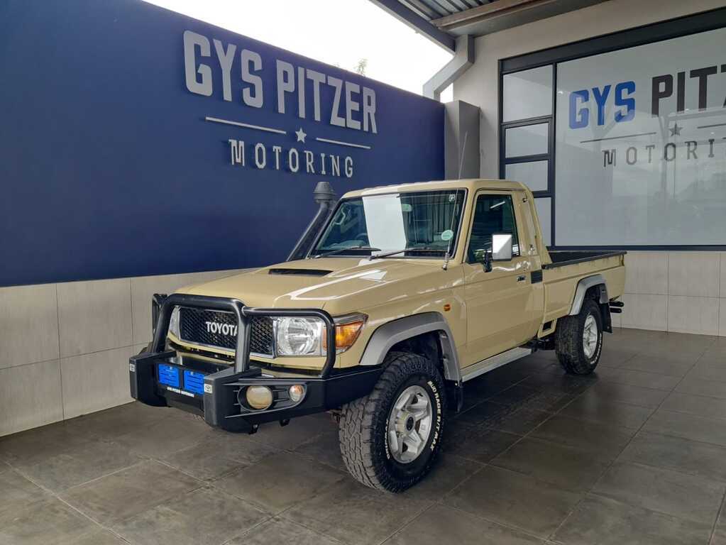 2022 Toyota LAND CRUISER 79 LAND CRUISER 79 4.5D 70TH ED P/U S/C photo