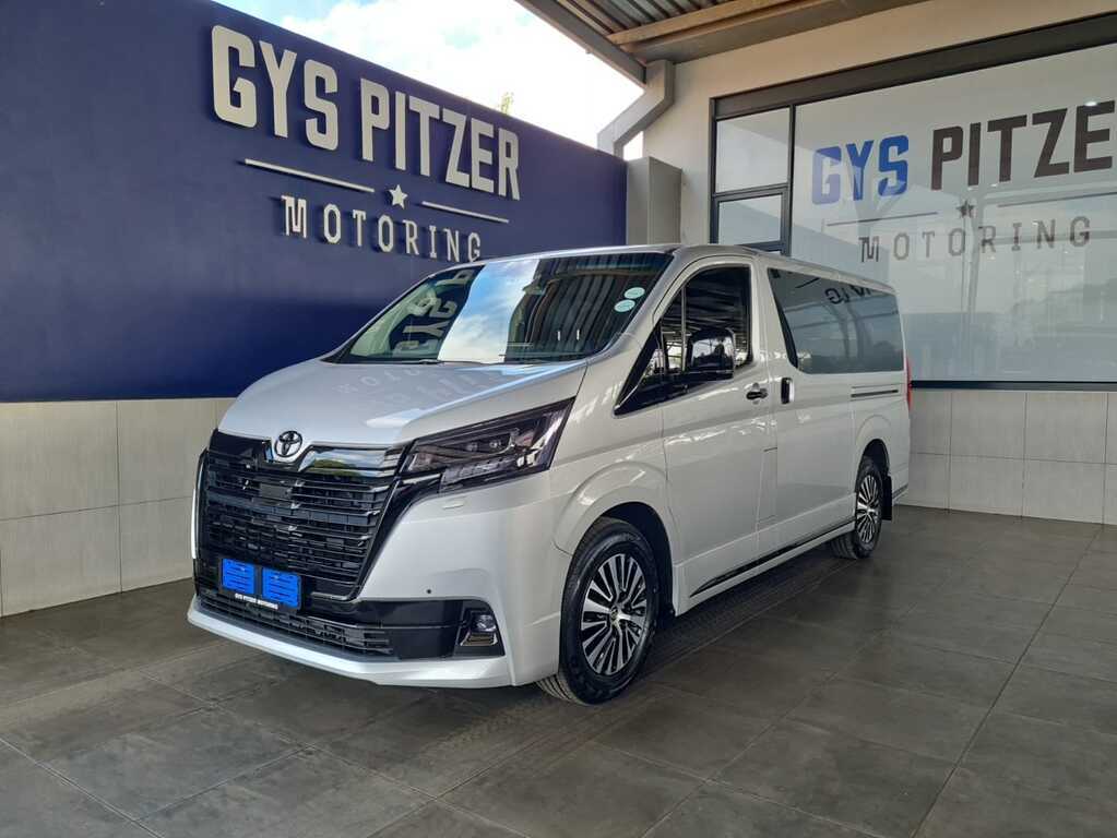 2024 TOYOTA QUANTUM QUANTUM 2.8 VX 6 SEAT