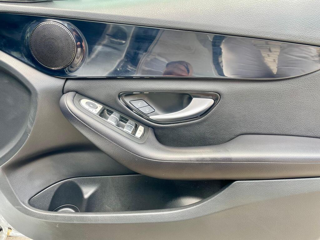 MERCEDES-BENZ C CLASS C180 A/T