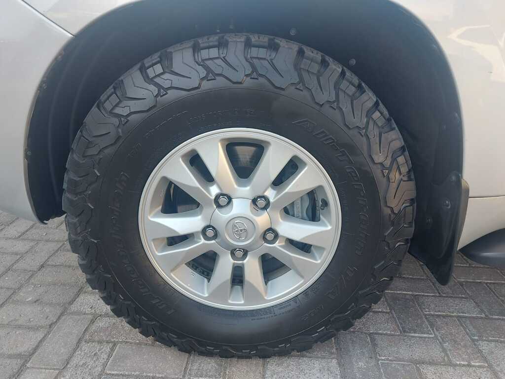 TOYOTA LAND CRUISER LAND CRUISER 200 V8 TD VX A/T