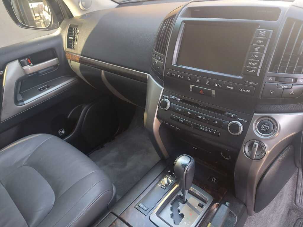 TOYOTA LAND CRUISER LAND CRUISER 200 V8 TD VX A/T