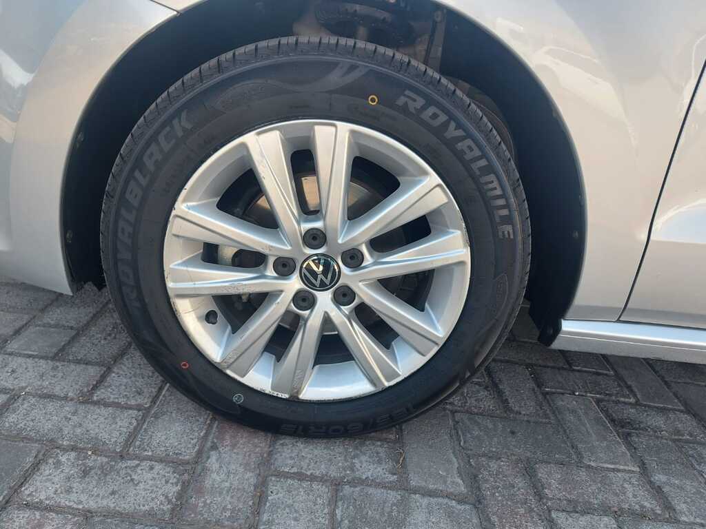 VOLKSWAGEN POLO VIVO POLO VIVO 1.4 COMFORTLINE (5DR)
