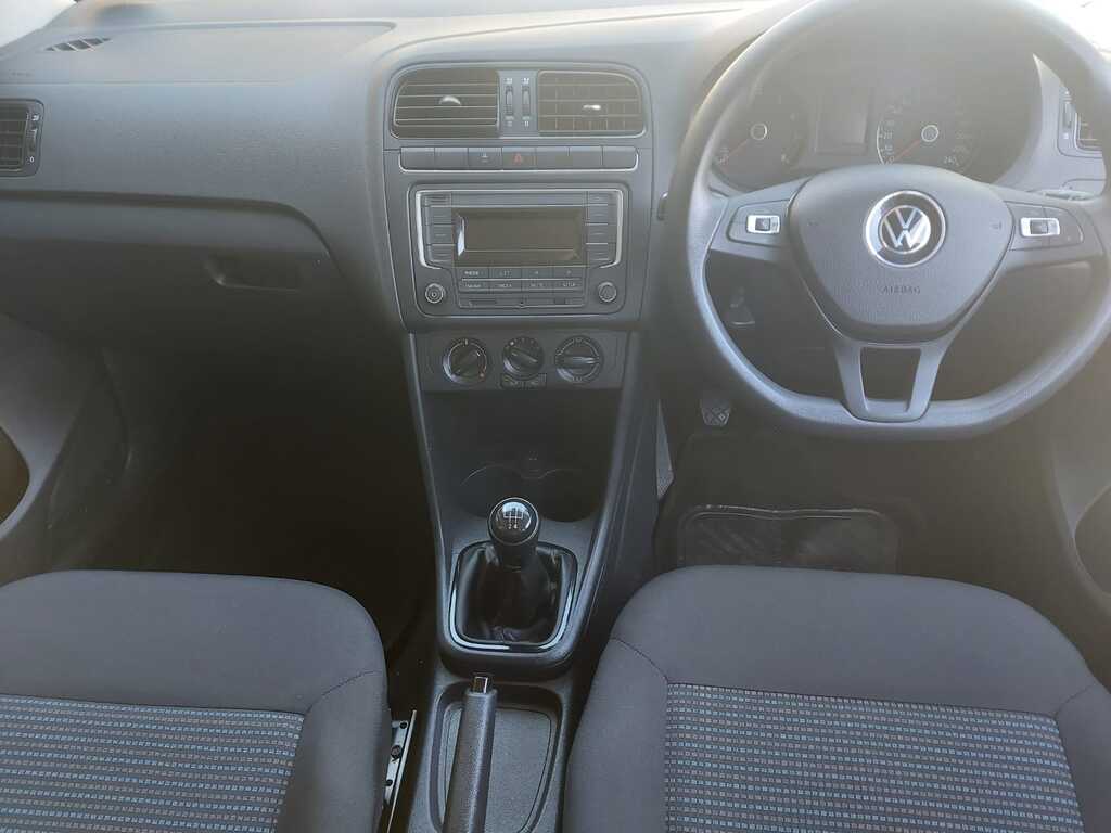 VOLKSWAGEN POLO VIVO POLO VIVO 1.4 COMFORTLINE (5DR)