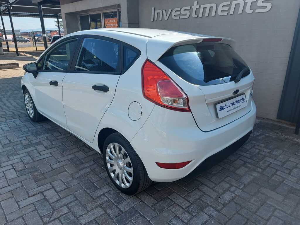 FORD FIESTA FIESTA 1.4 AMBIENTE 5 Dr