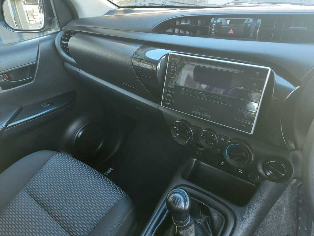 TOYOTA HILUX HILUX 2.4 GD-6 SRX P/U D/C 4X4