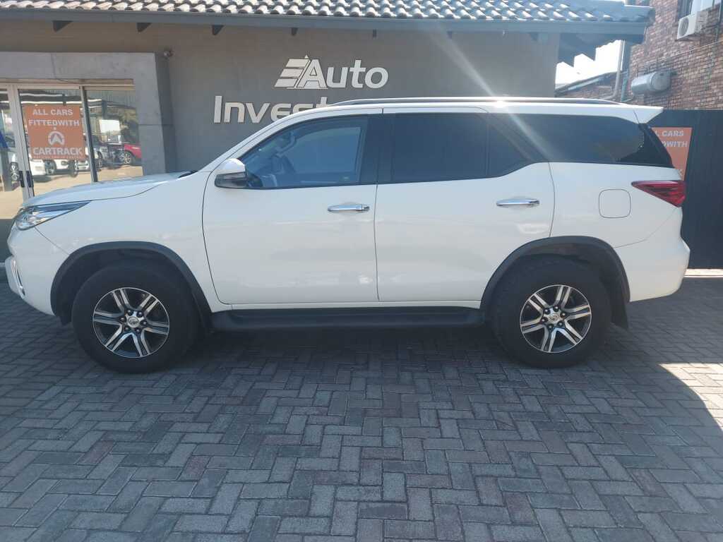 TOYOTA FORTUNER FORTUNER 2.4GD-6 4X4 A/T