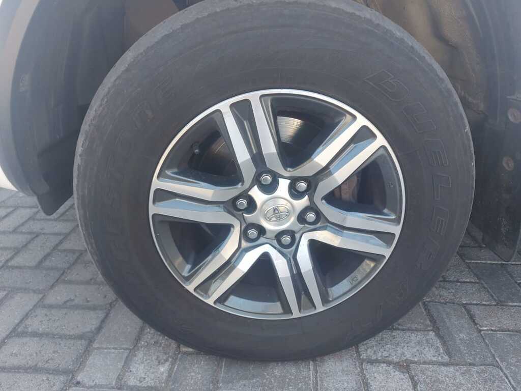 TOYOTA FORTUNER FORTUNER 2.4GD-6 4X4 A/T