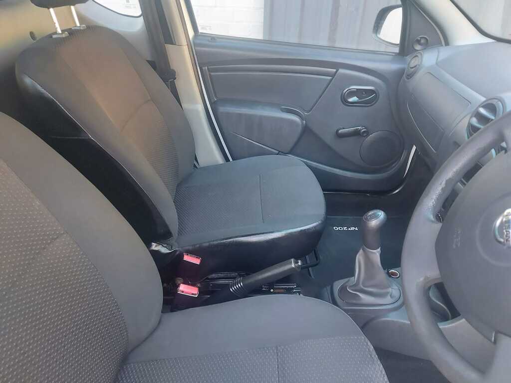 NISSAN NP200 NP200 1.6  P/U S/C - 10