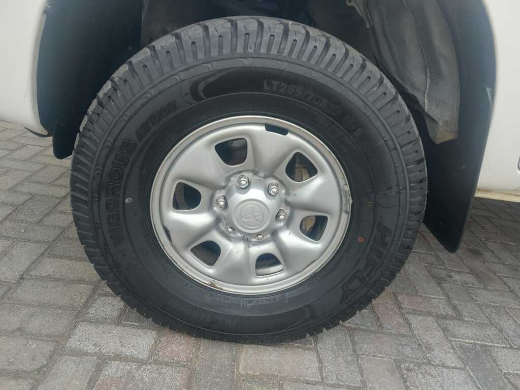 TOYOTA HILUX HILUX 2.5 D-4D SRX 4X4 P/U S/C - 7